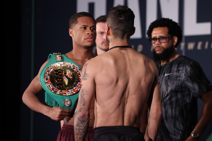 Devin Haney-Jorge Linares weigh-in results from Mandalay Bay in Las Vegas. Foto