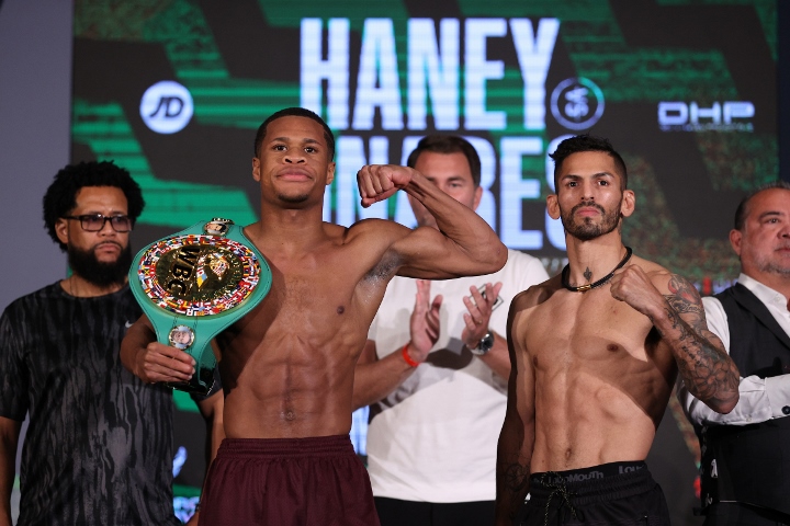 Devin Haney-Jorge Linares weigh-in results from Mandalay Bay in Las Vegas. Foto