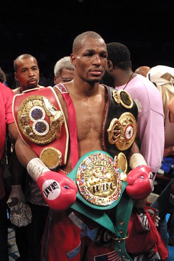 Bernard-Hopkins-victorious-Photo-by-Al-Bello-Getty-Images